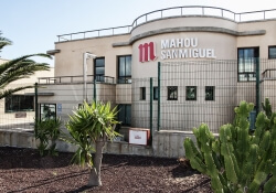 Mahou San Miguel abre las puertas de su centro de producción canario a los ciudadanos