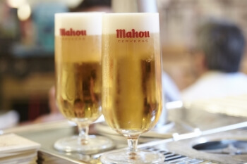 Mahou San Miguel apoyará a sus clientes hosteleros con cerveza y agua, que supondrá una facturación de más de 75 millones de euros para sus establecimientos