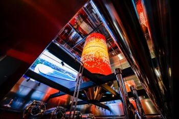 Mahou San Miguel arranca la fabricación de cerveza en el Santiago Bernabéu