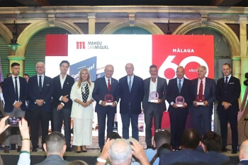 Mahou San Miguel reconoce a Antonio Banderas, al Ayuntamiento de Málaga, al Unicaja Baloncesto y a Manuel Villafaina por su contribución al desarrollo de la provincia
